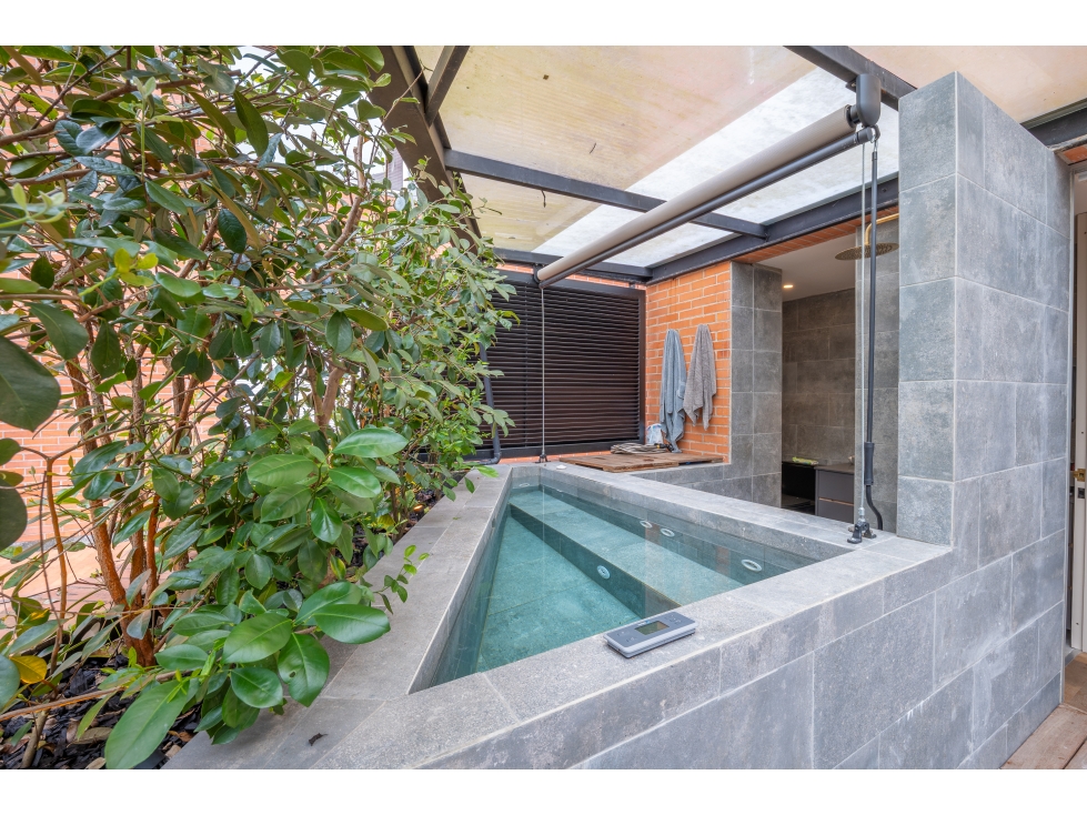 Apartamento de 1 habitacion con terraza, balcon y jacuzzi en Aviñon