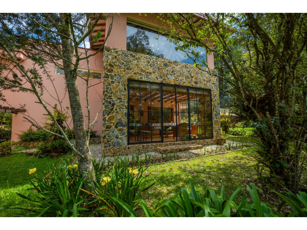 Casa en venta - 267 m2 - lote : 9260 m2 - Santa Elena - Vereda El Plan — foto 3
