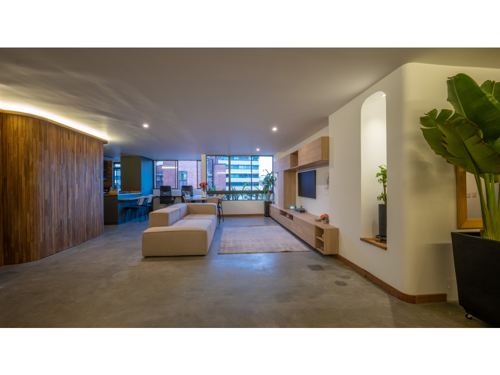 Apartamento remodelado de 250 m2- 5 hab - La Tomatera, El Poblado — foto 2