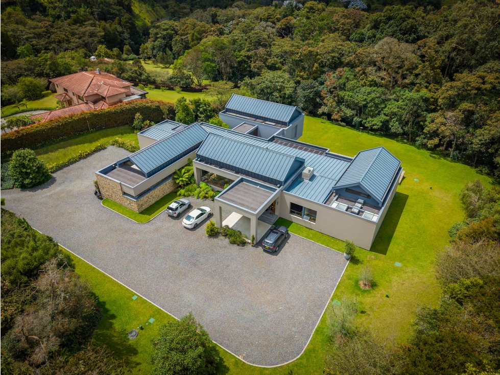 Casa de lujo de 4 hab en parcelación exclusiva, Alto de las Palmas
