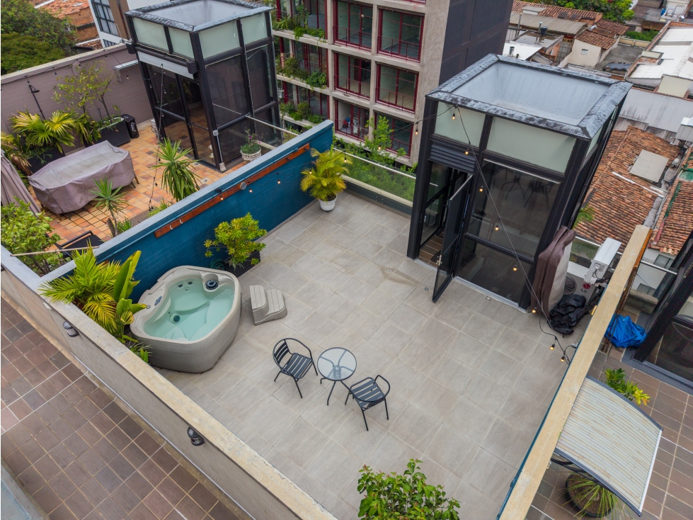 Mini Penthouse en Manila con terraza privada - 100% amoblado