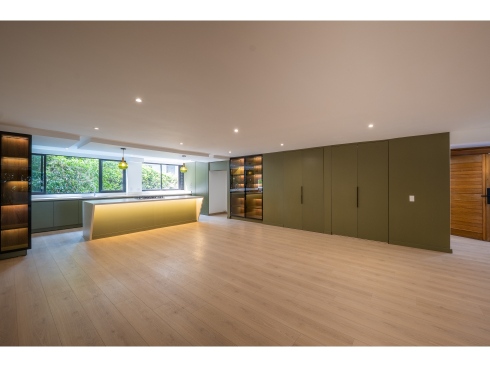 APARTAMENTO AMPLIO LISTO PARA ESTRENAR - El Poblado, Castropol