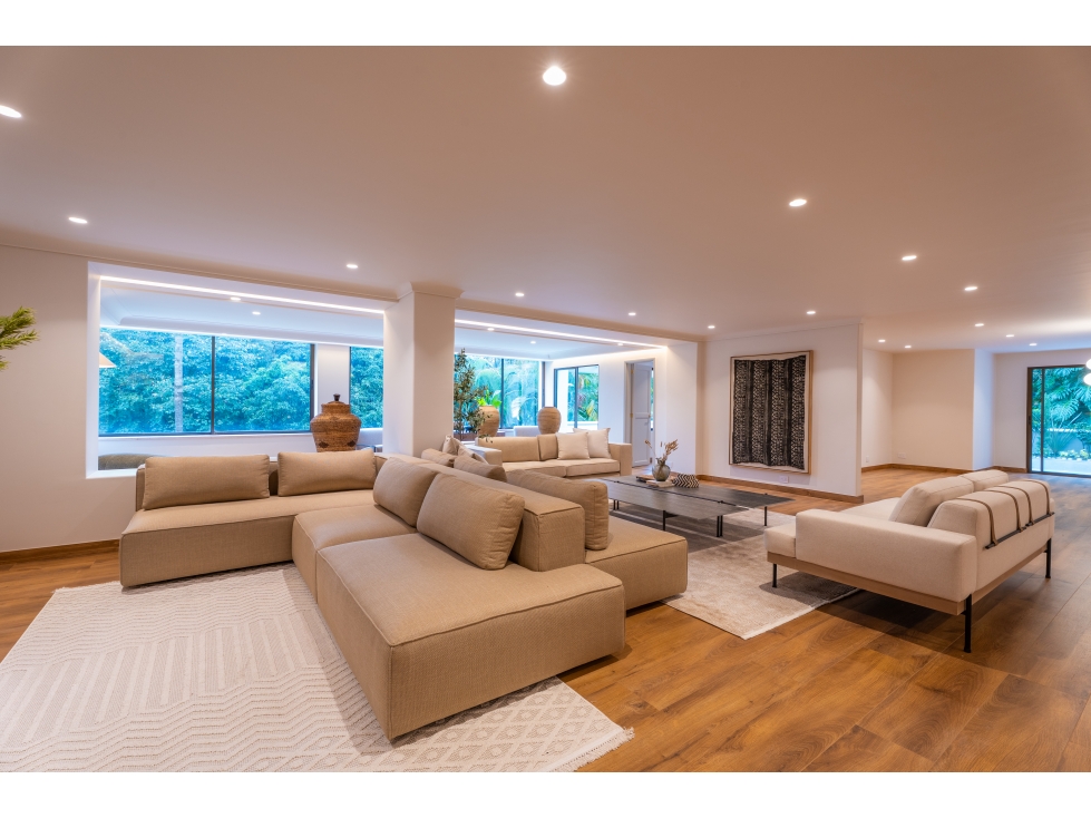 Apartamento de lujo de 4 habitaciones en el corazon del Poblado — foto 2