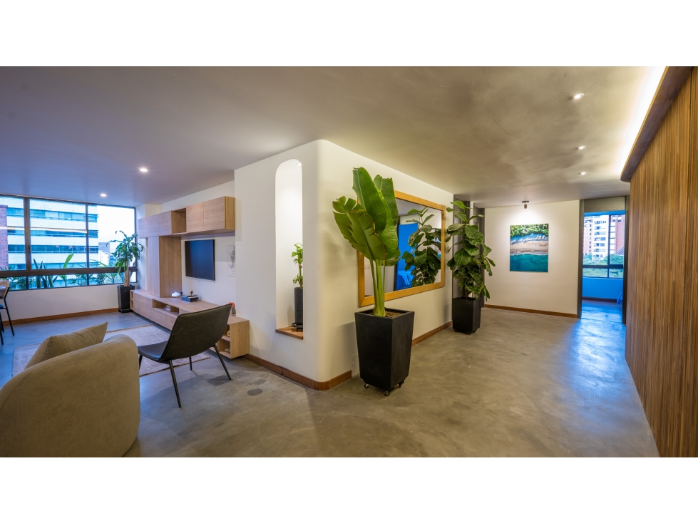 Apartamento remodelado de 250 m2- 5 hab - La Tomatera, El Poblado — foto 3