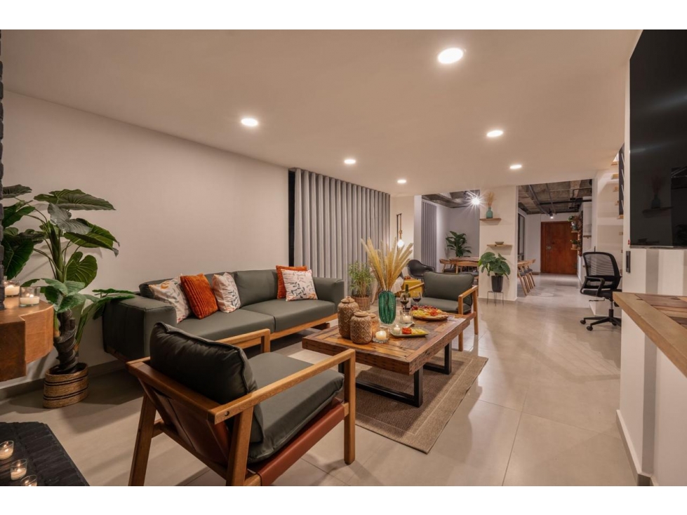 FOR SALE - Fully furnished 2 Story Penthouse in Provenza — foto 3