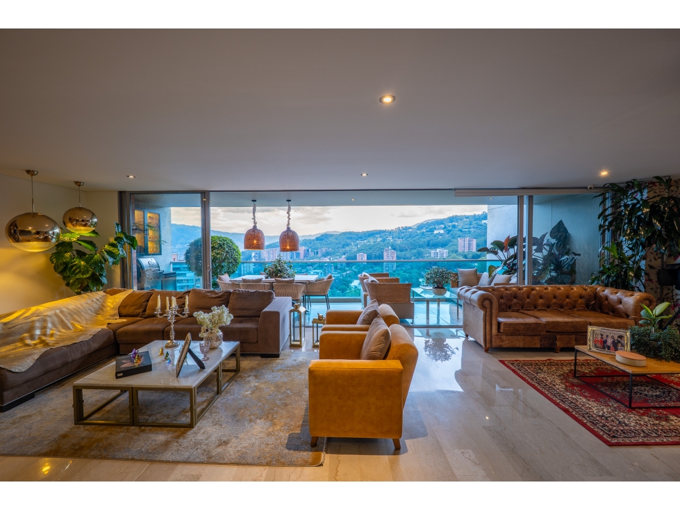 Apartamento piso alto amplio con vista panoramica, sector Marymount