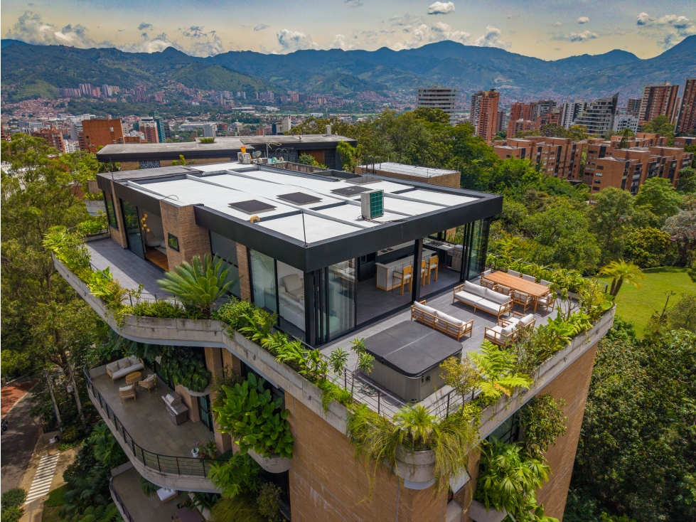 For Sale - Beautiful two-story Penthouse - fully furnished - Provenza