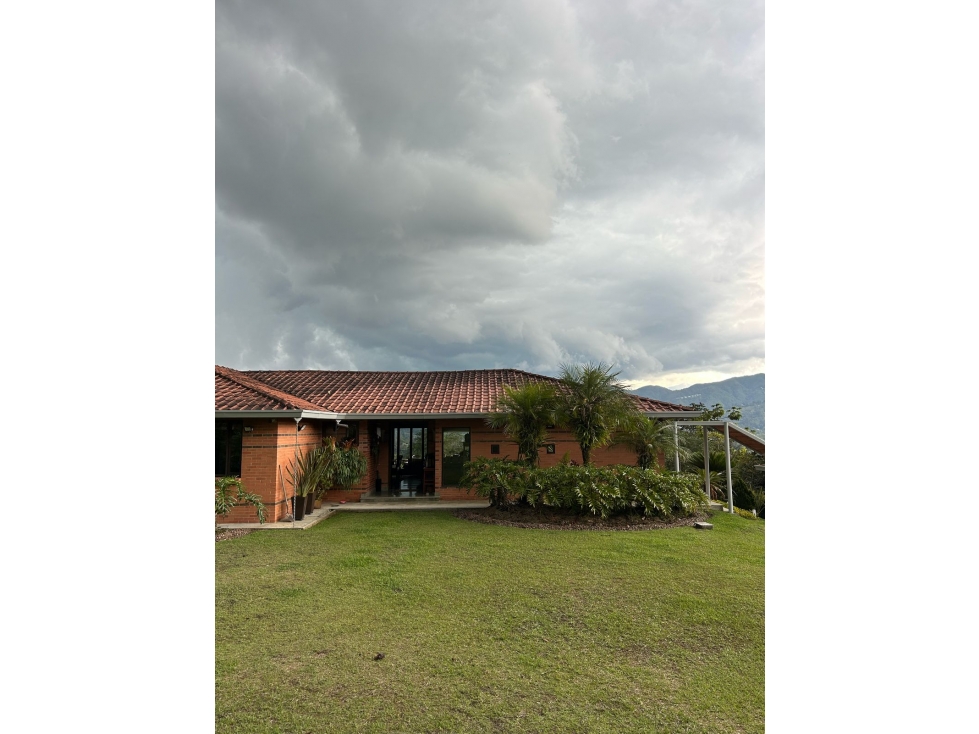 Finca en Alquiler, El Retiro - 1