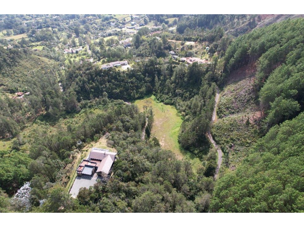 Se Vende Lote en El Retiro