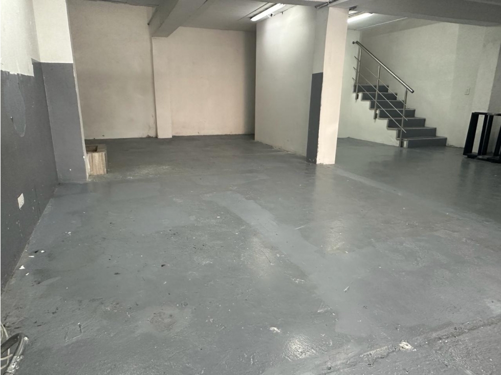 VENTA DE BODEGA RENTANDO