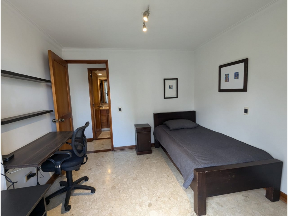 Arriendo apto en Poblado