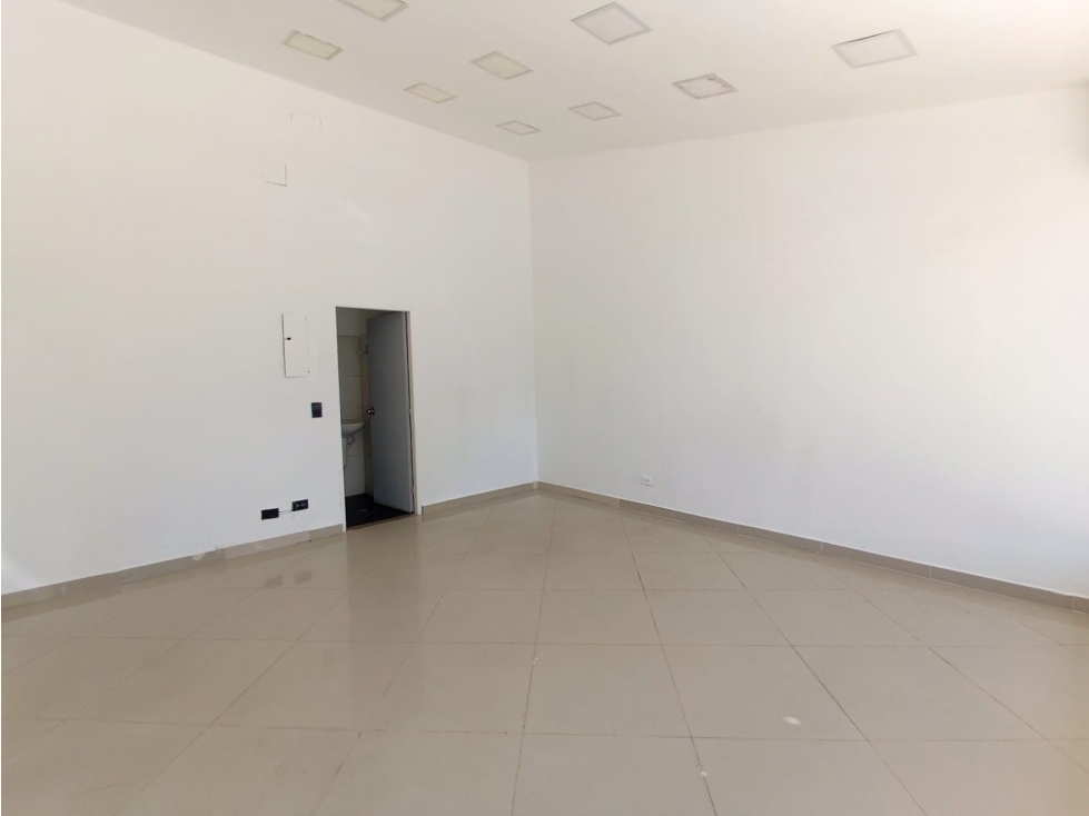 Local en arriendo, Llano Grande — foto 2