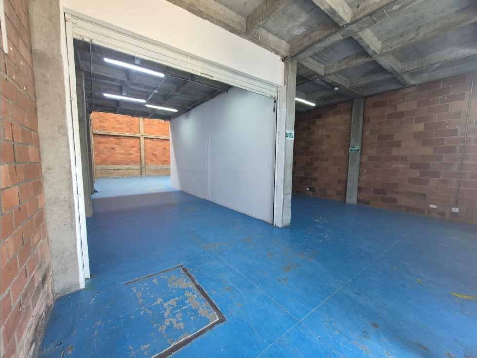 BODEGA PARA ARRIENDO EN RIONEGRO, CERCA AL AEROPUERTO