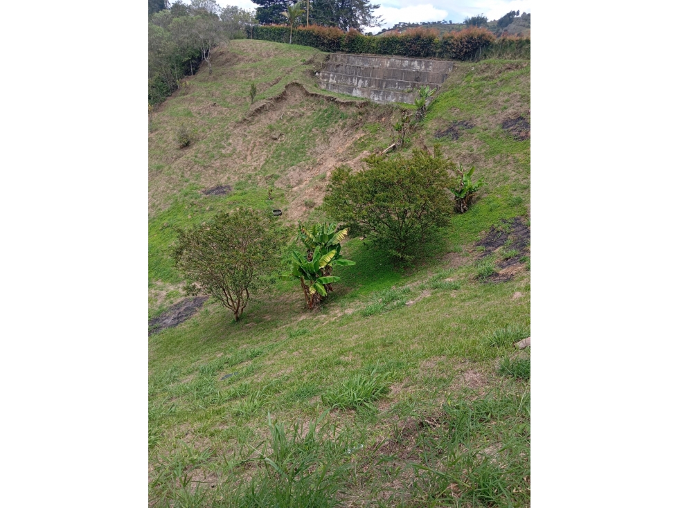 LOTE EN VENTA EN EL PEÑOL