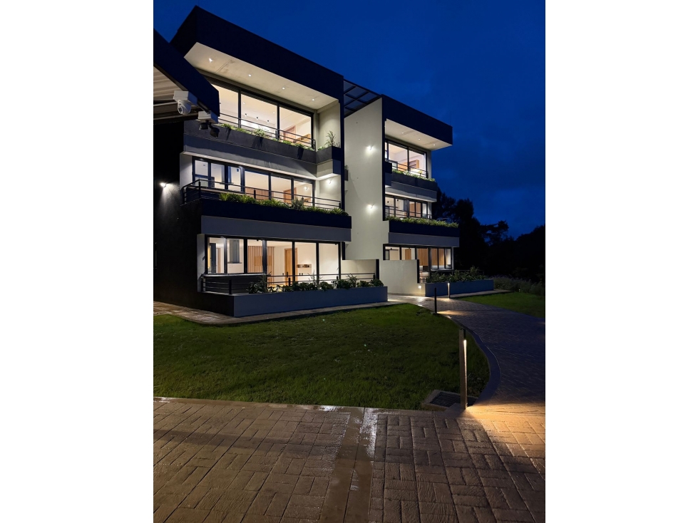 Se Vende Lote con Edificación en Envigado, Alto de Palmas-Pantanillo — foto 4
