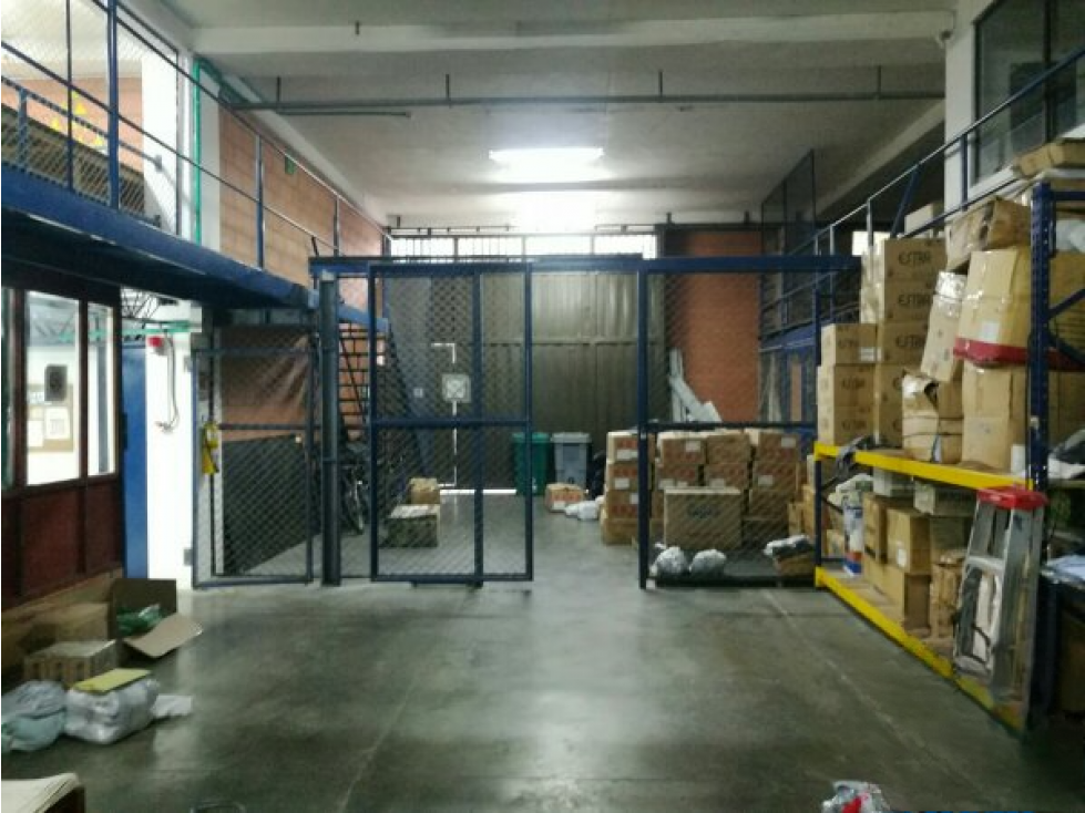 Se Vende Bodega en Sabaneta - 1
