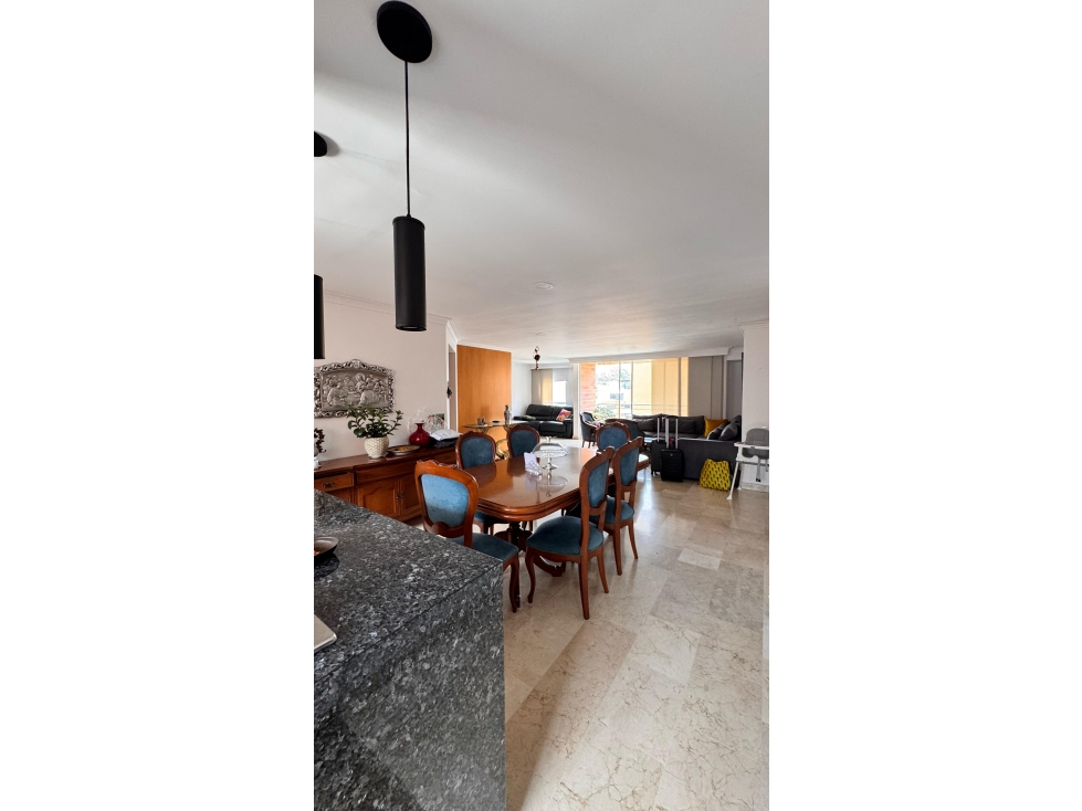 SE VENDE APARTAMENTO EN LAURELES