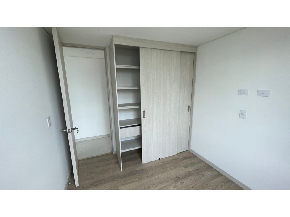 APARTAMENTO EN VENTA LA ESTRELLA — foto 6