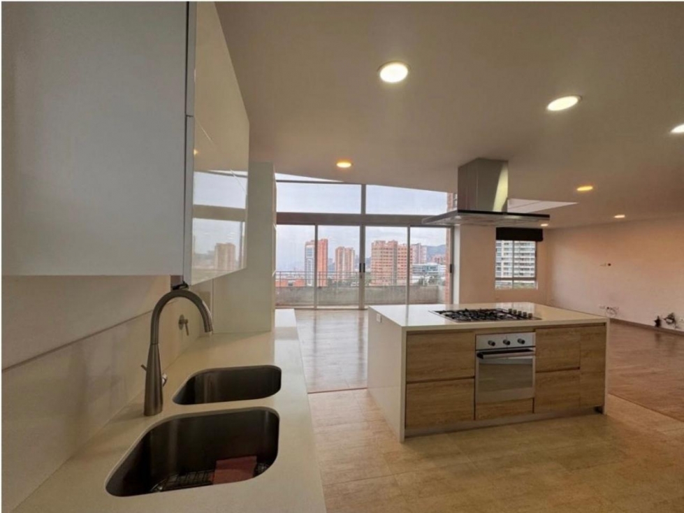 APARTAMENTO EN VENTA POBLADO