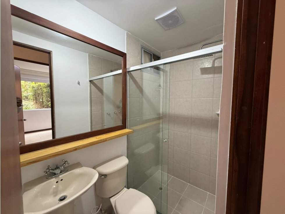 APARTAMENTO PARA ALQUILER POBLADO — foto 6