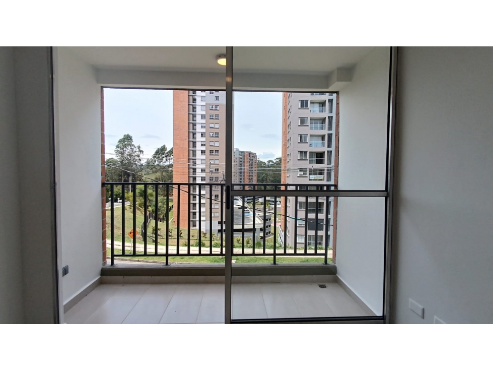 Apartamento en arriendo, Rionegro, sector los colegios.
