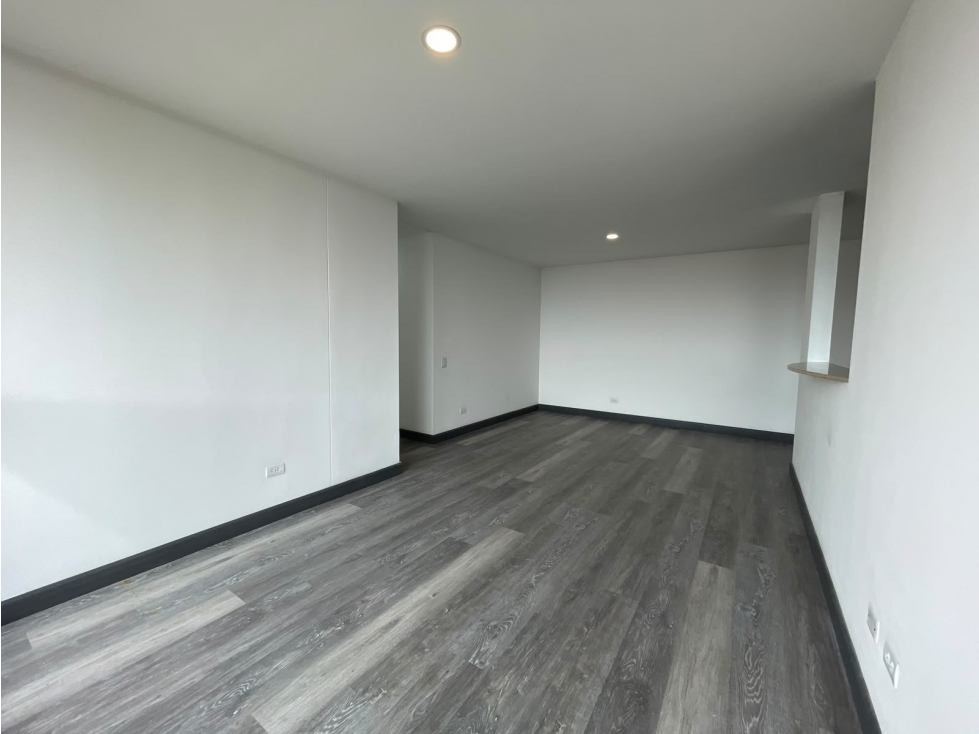APARTAMENTO EN LA FRONTERA ENVIGADO PARA ARRIENDO — foto 6