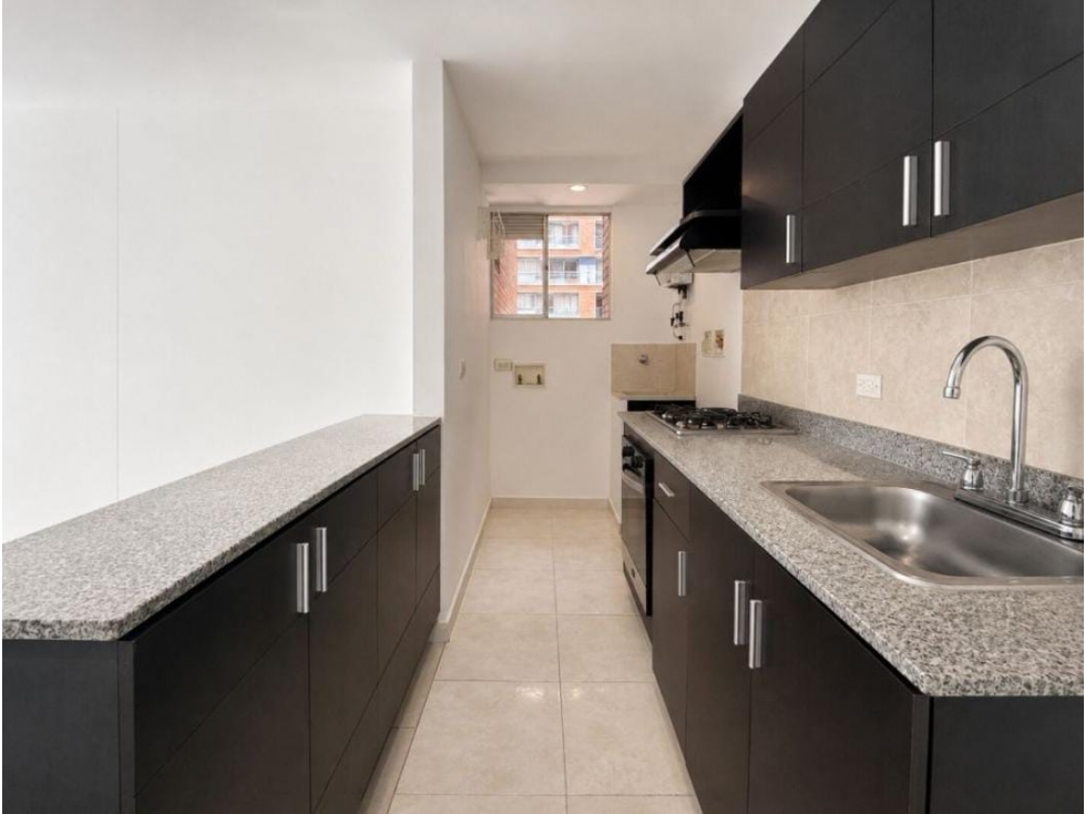 APARTAMENTO EN CIUDAD DEL RIO PARA ARRIENDO — foto 4