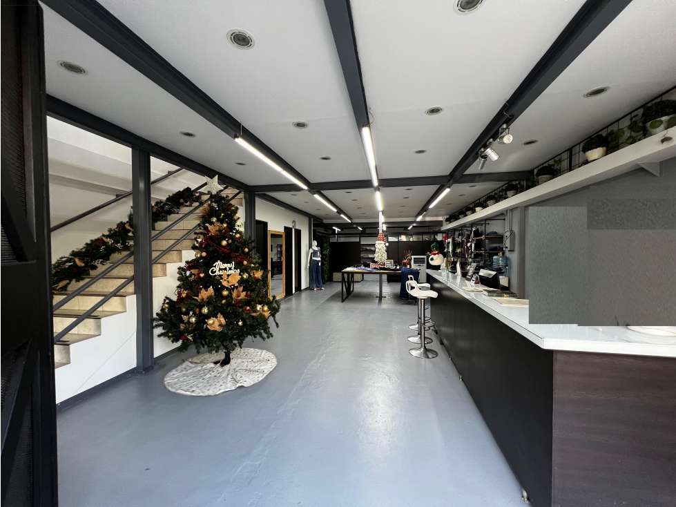 BODEGA EN VENTA - Tres niveles