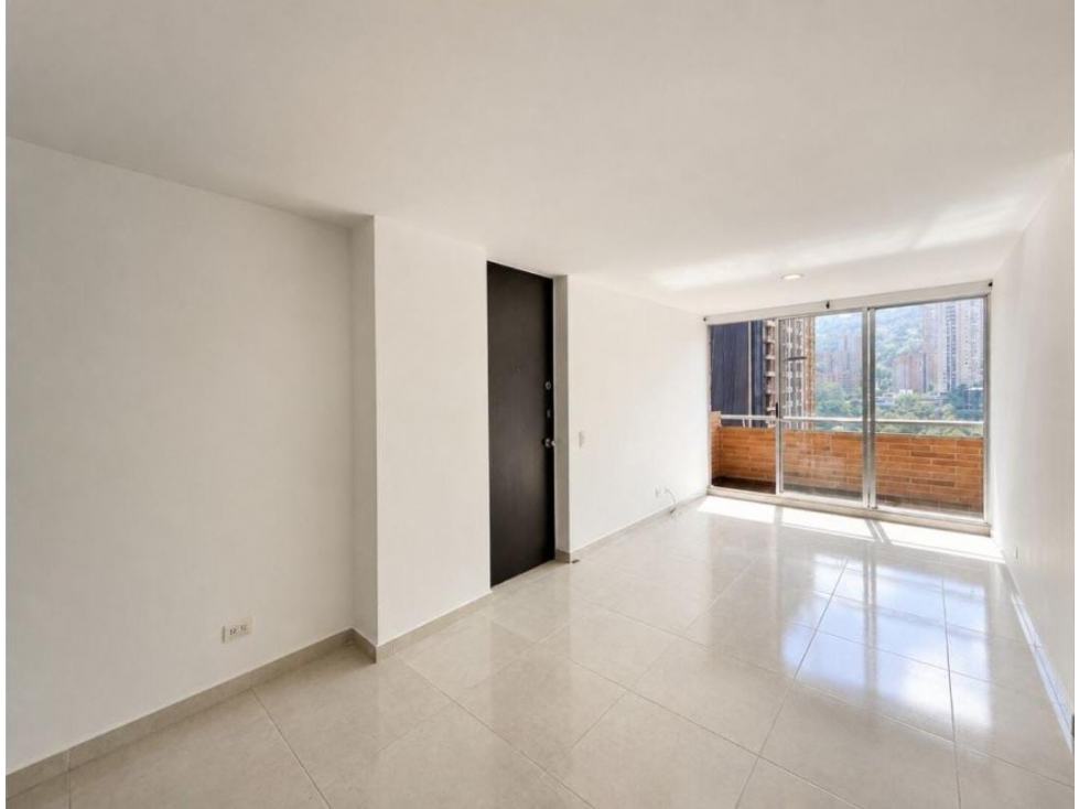 APARTAMENTO EN CIUDAD DEL RIO PARA ARRIENDO — foto 2