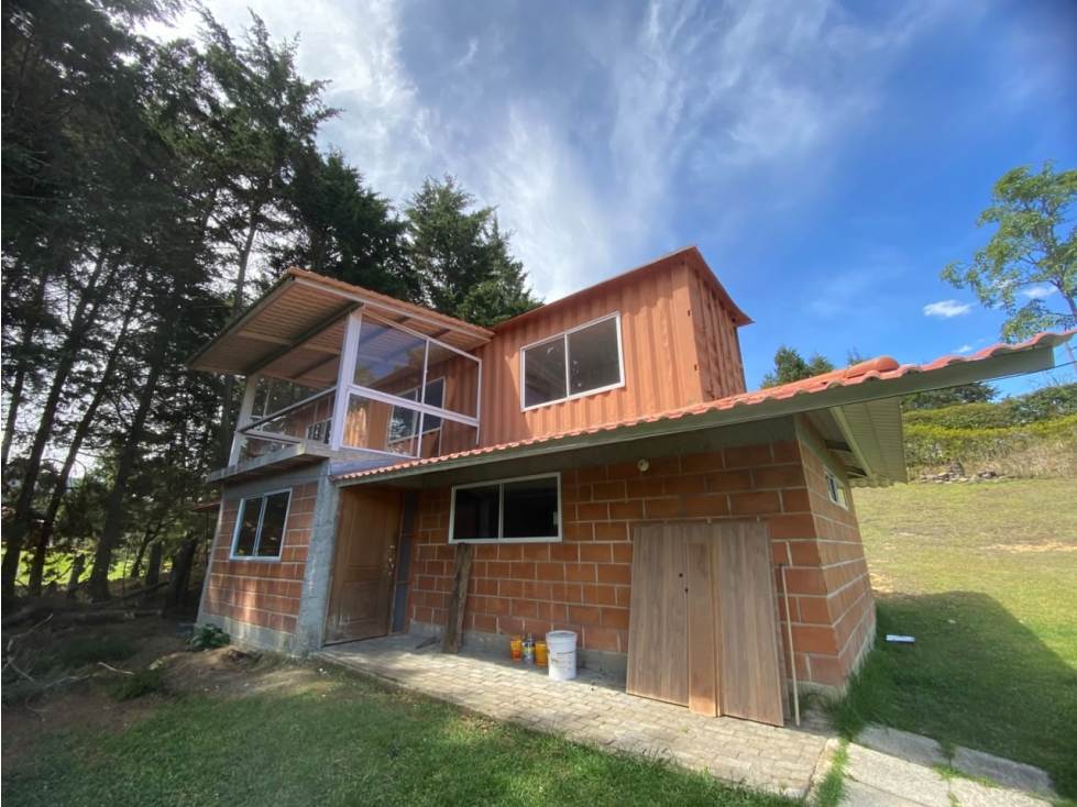 Finca en arriendo, Rionegro, sector aeropuerto.