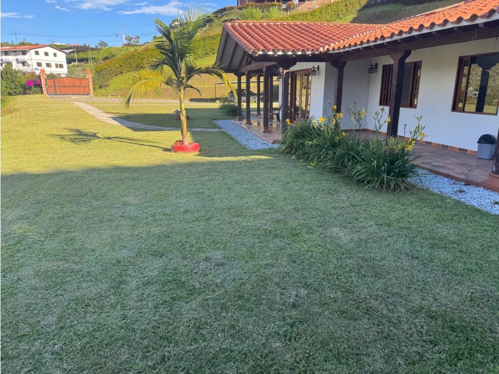Casa campestre en venta, Guarne — foto 2
