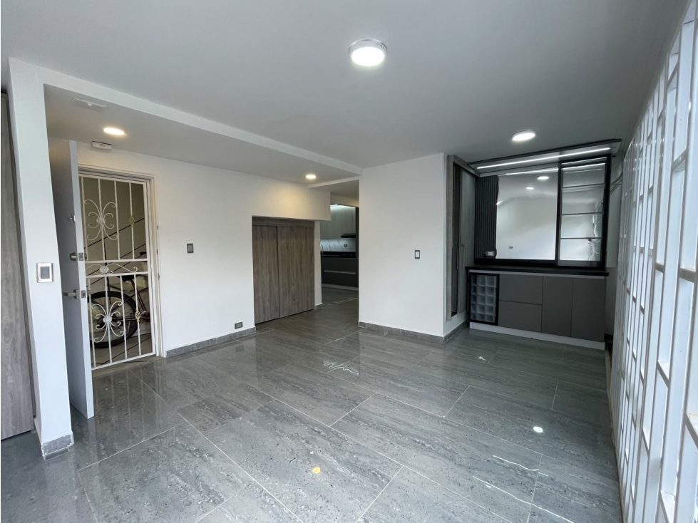 HERMOSO APARTAMENTO EN LAURELES ESTADIO PARA ARRIENDO — foto 2