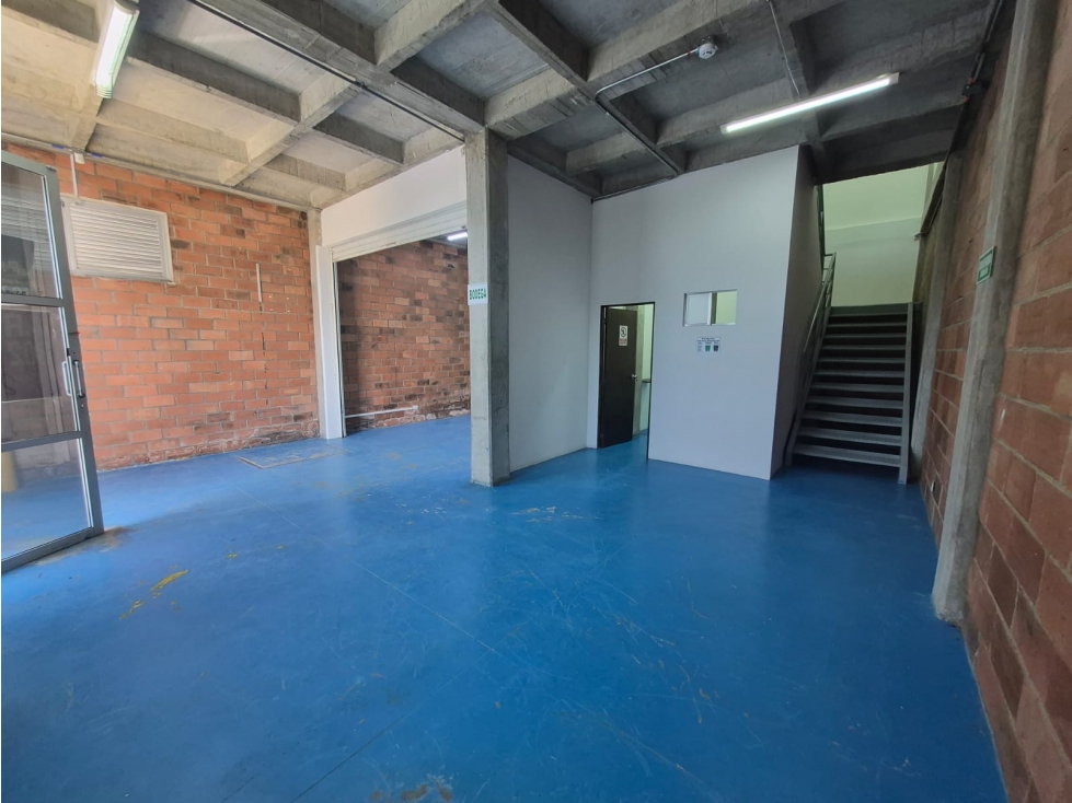 BODEGA PARA ARRIENDO EN RIONEGRO, CERCA AL AEROPUERTO — foto 2