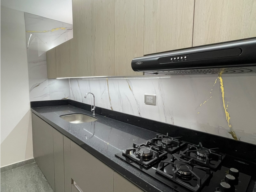 HERMOSO APARTAMENTO EN LAURELES ESTADIO PARA ARRIENDO — foto 4