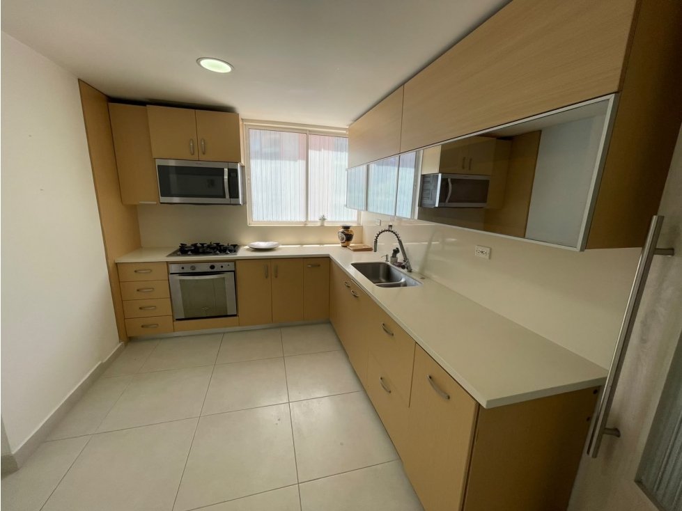 APARTAMENTO EN BALSOS, EL POBLADO PARA ARRIENDO — foto 6