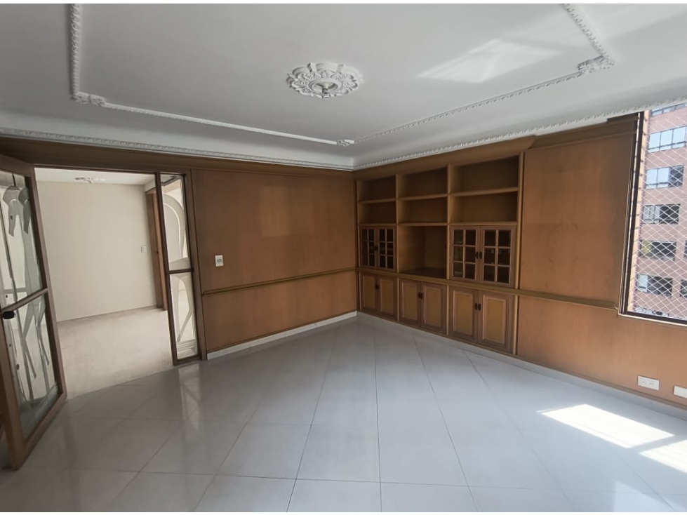 Arriendo Amplio Apartamento en el Poblado, La Tomatera — foto 4
