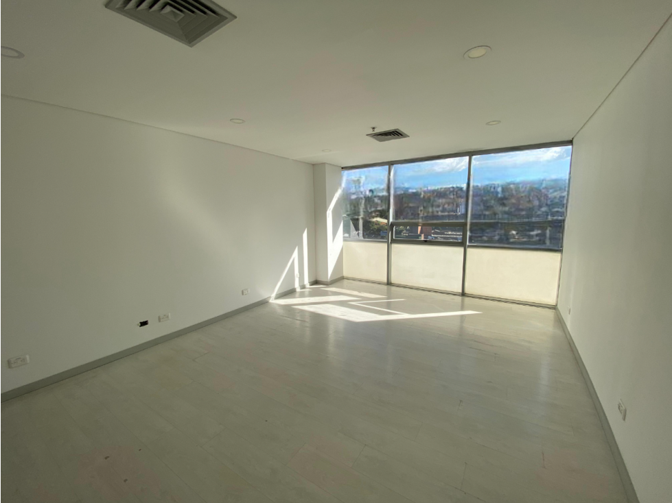 OFICINA PARA VENTA EN ENVIGADO