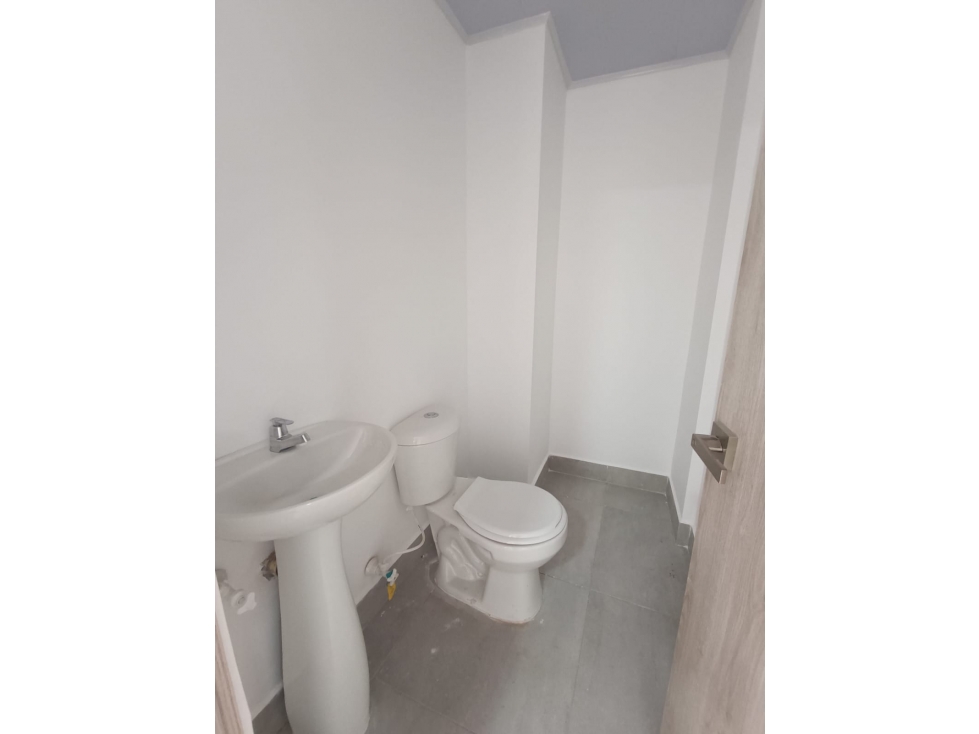 Oficina en arriendo, Llano grande - 6