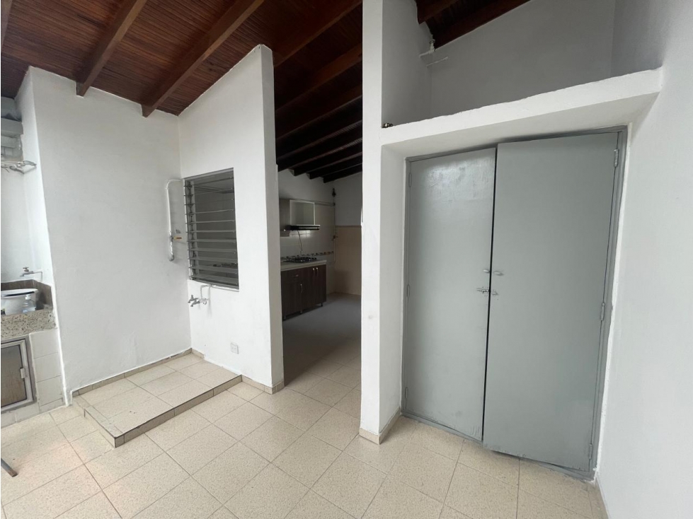 APARTAMENTO EN ARRIENDO LAURELES — foto 5