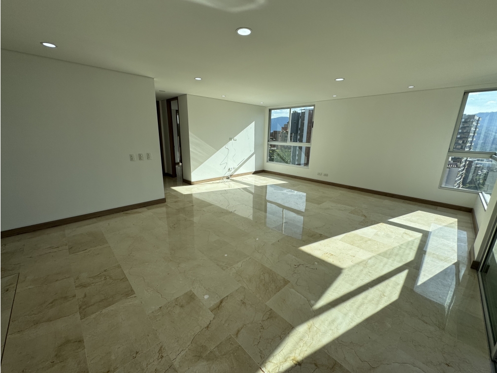 SE ARRIENDA, EL POBLADO. — foto 3