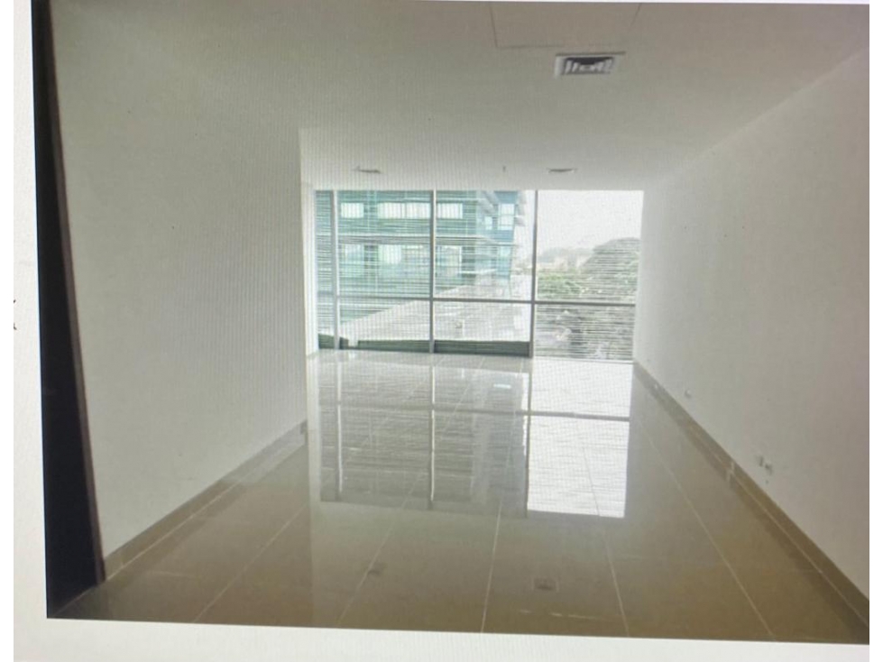 Se Vende Oficina en el Poblado