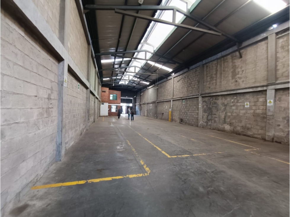 VENTA DE BODEGA EN BELLO - AUTOPISTA NORTE - 2