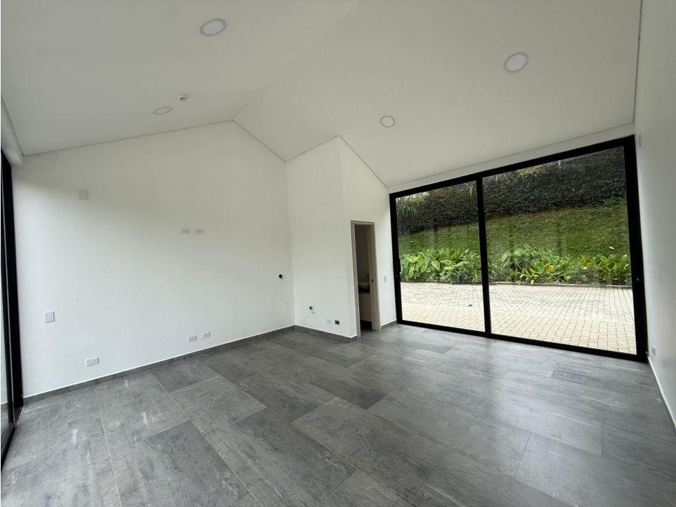 Local en arriendo, La Ceja - 2
