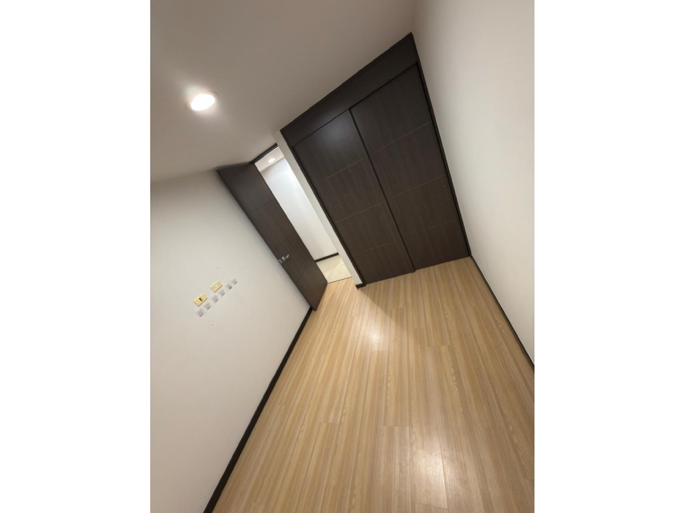 VIVE EN HERMOSO APARTAMENTO EN POBLADO, PALMAS — foto 6