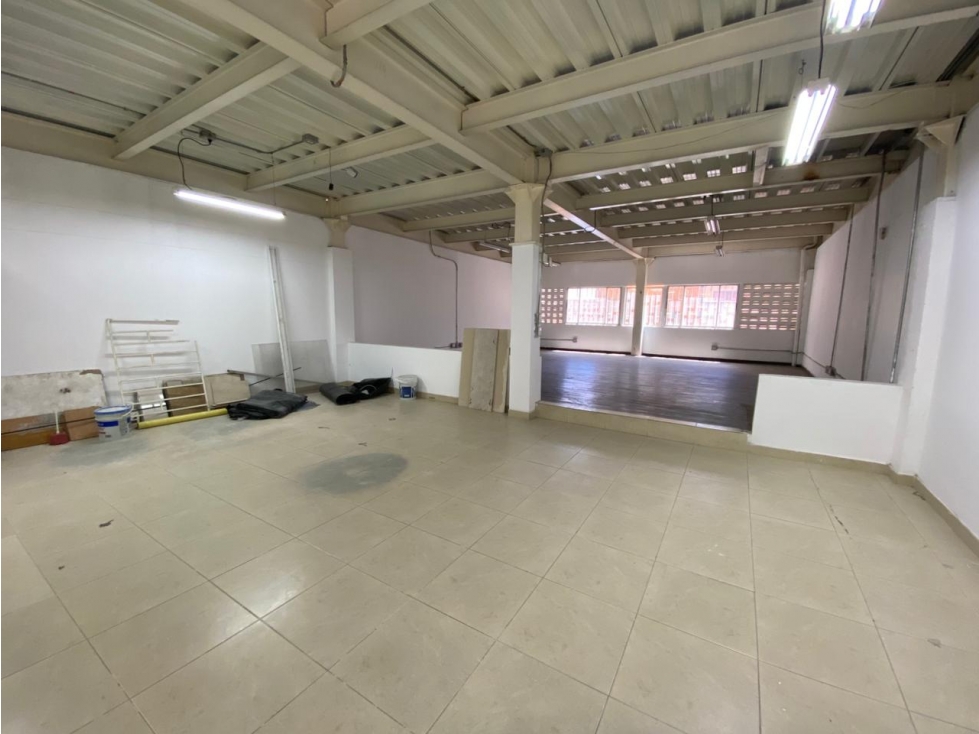 BODEGA PARA LA VENTA EN BELLO - 3