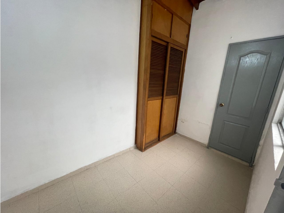 APARTAMENTO EN ARRIENDO LAURELES — foto 4