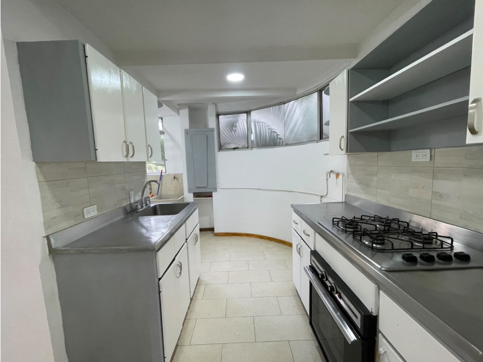 ACOGEDOR APARTAMENTO EN ARRIENDO - PATIO BONITO — foto 2
