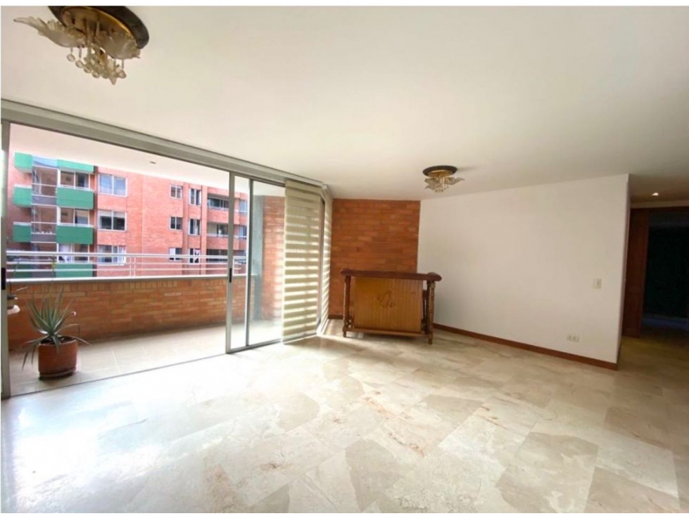 APARTAMENTO EN VENTA LAURELES