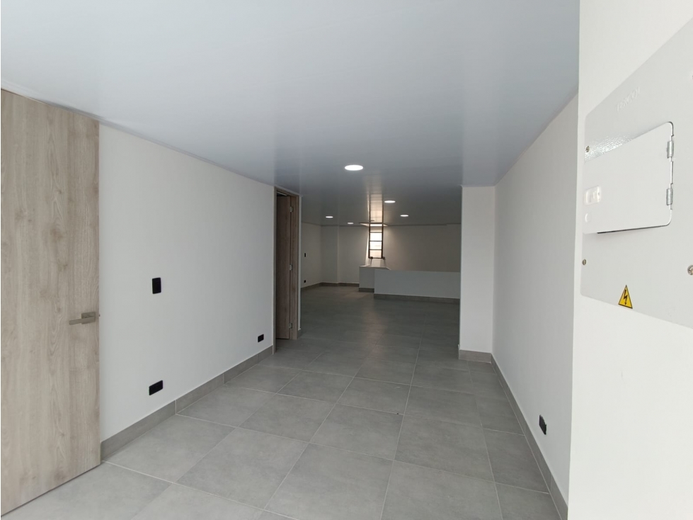 Oficina en arriendo, Llano grande - 2