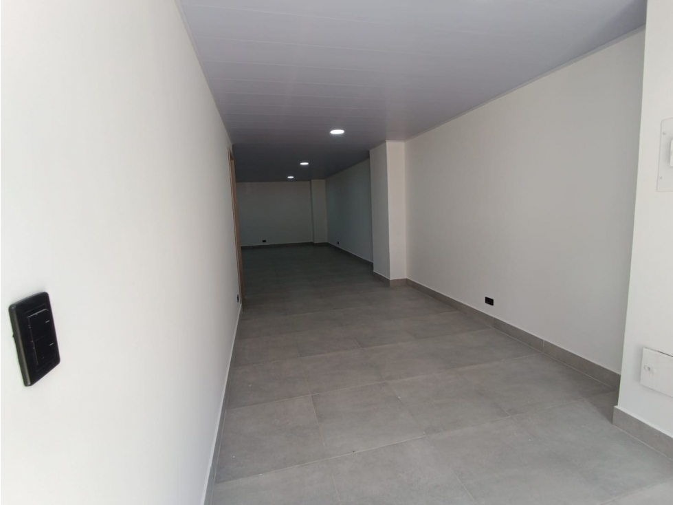 Oficina en arriendo, Llano grande - 2